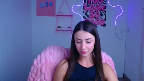 Snapshot of ariana_muur chatting on October 25, 2025, 11:40 am Ariana online show from October 25, 2025, 11:40 am