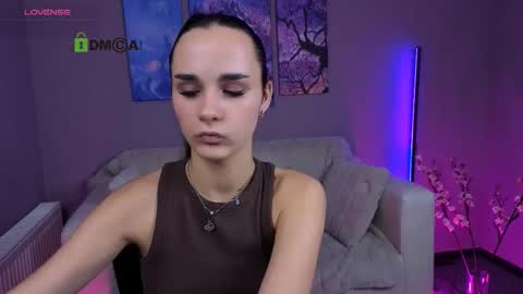 ariana_ross7 online show from November 4, 2025, 8:08 pm