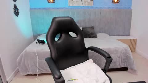 Ariana online show from February 19, 2026, 2:29 am