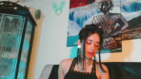 Snapshot of ariana_whitee chatting on May 10, 2026, 9:03 am ariana_whitee online show from May 10, 2026, 9:03 am