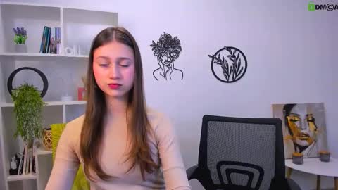 arianaa_cat online show from March 2, 2026, 8:04 pm