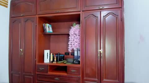 Snapshot of arianacontee chatting on October 13, 2025, 7:36 pm Andrea online show from October 13, 2025, 7:36 pm