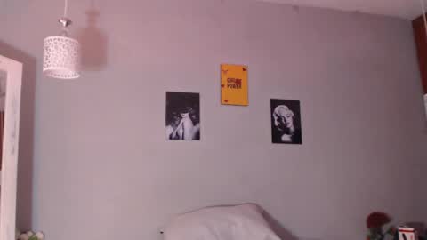 arianna rossi online show from April 8, 2026, 12:16 pm