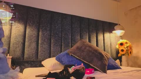 Arianna online show from March 26, 2026, 5:07 pm