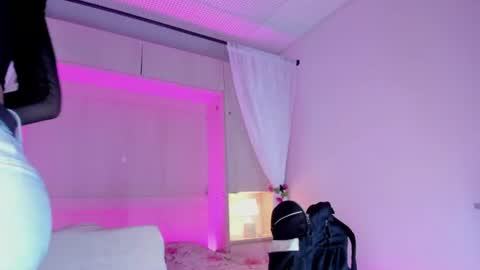 ariannavega_ online show from July 15, 2026, 11:59 am