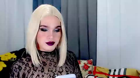 Snapshot of arianne_xoxo777 chatting on February 25, 2025, 5:30 am ARIANNE CUMS  online show from February 25, 2025, 5:30 am