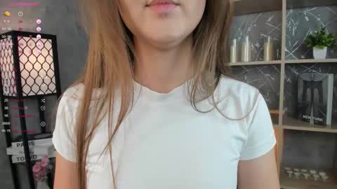 Snapshot of arieceruantes chatting on November 28, 2025, 3:25 pm Eva online show from November 28, 2025, 3:25 pm