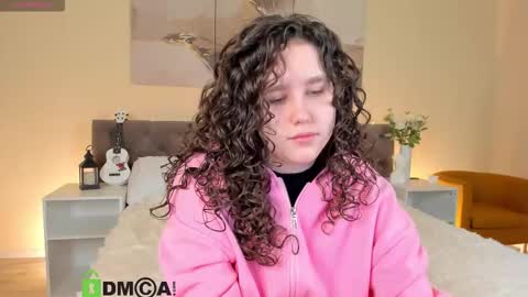 Ariella GTM3  Tue Wed Thu Fri Sat  0400 am-1030pm online show from October 5, 2025, 1:04 am