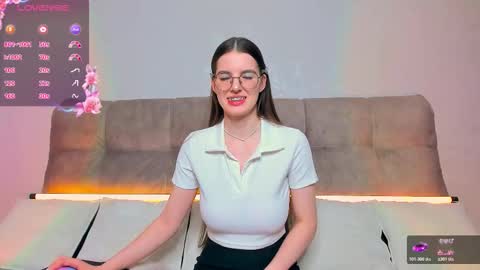 Ariella online show from November 7, 2025, 5:51 am