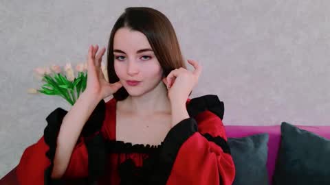 arielstonks_lovee online show from November 11, 2025, 4:01 am