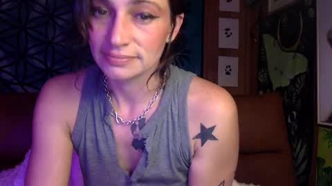 Snapshot of arielwyld chatting on December 15, 2024, 12:40 am ariel colin when hes here online show from December 15, 2024, 12:40 am