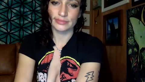 Snapshot of arielwyld chatting on January 11, 2025, 4:14 pm ariel colin when hes here online show from January 11, 2025, 4:14 pm