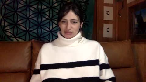 Snapshot of arielwyld chatting on February 4, 2025, 2:17 am ariel colin when hes here online show from February 4, 2025, 2:17 am