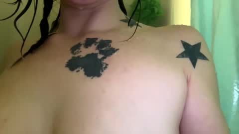 Snapshot of arielwyld chatting on February 24, 2025, 4:27 am ariel colin when hes here online show from February 24, 2025, 4:27 am