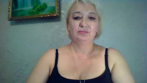 ArielXLoveresss online show from August 2, 2026, 8:13 am