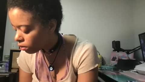 ariessisbetter online show from March 25, 2026, 9:43 pm