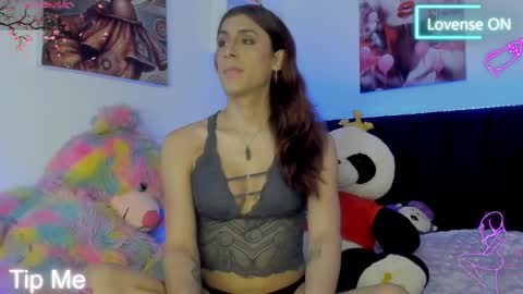 Snapshot of arii_scorpion chatting on May 13, 2026, 10:17 pm Ariana Forero ---- independet model online show from May 13, 2026, 10:17 pm