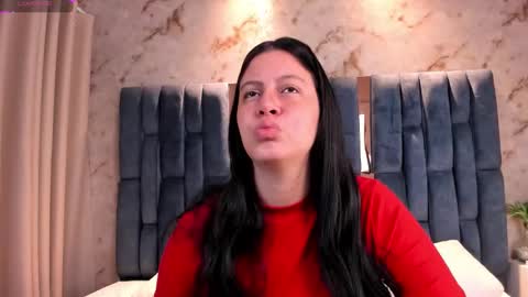 Ari Vega online show from November 11, 2025, 6:35 am