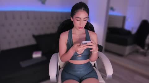 AriKohler online show from December 26, 2024, 7:05 pm