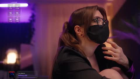 Arina online show from November 14, 2025, 5:11 pm