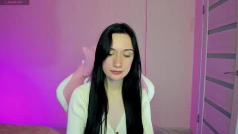 Snapshot of arina_meow19 chatting on October 8, 2025, 8:45 am arina_meow19 online show from October 8, 2025, 8:45 am