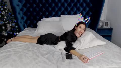 ArinaArnold online show from December 20, 2024, 3:36 am