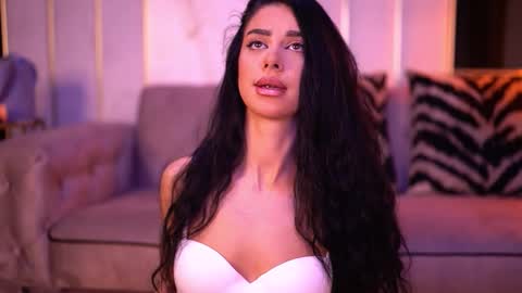 Snapshot of arinarhodes chatting on October 27, 2025, 6:12 pm Arina online show from October 27, 2025, 6:12 pm