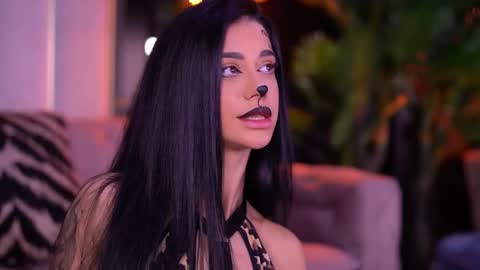 Snapshot of arinarhodes chatting on October 31, 2025, 6:53 pm Arina online show from October 31, 2025, 6:53 pm