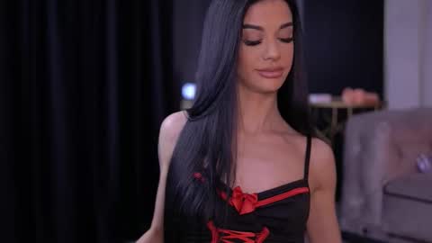 Snapshot of arinarhodes chatting on December 22, 2025, 6:38 pm Arina online show from December 22, 2025, 6:38 pm