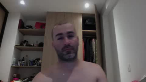 aristi11 online show from November 6, 2025, 5:52 am