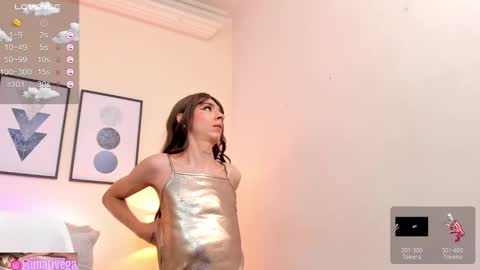 Snapshot of arivega chatting on March 5, 2025, 4:34 am   Nice to meet you  thumb up me please its important I  LOOK MY BIO DOWN online show from March 5, 2025, 4:34 am