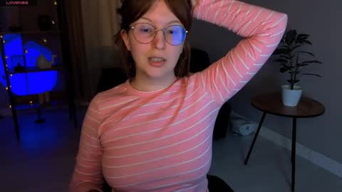 Snapshot of arizzzona_baby chatting on April 10, 2026, 2:44 pm Arizona online show from April 10, 2026, 2:44 pm