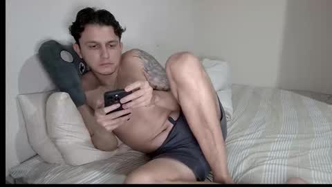 ArkXXX online show from October 22, 2025, 1:44 pm