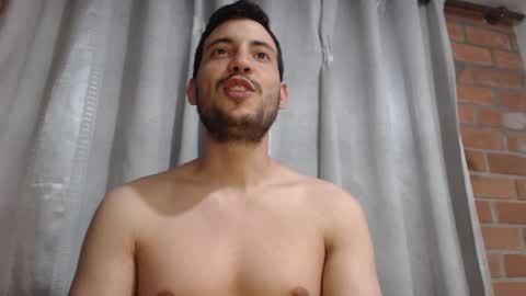 Snapshot of armando_2002 chatting on January 30, 2025, 1:11 am ARMANDO online show from January 30, 2025, 1:11 am