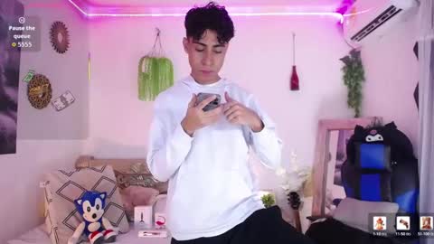 Snapshot of armondx_parkr chatting on March 10, 2026, 12:04 am armond online show from March 10, 2026, 12:04 am