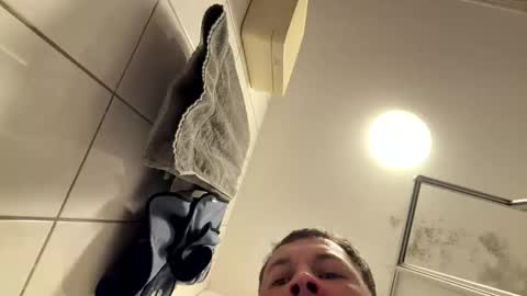 armyskater32 online show from February 22, 2026, 10:08 pm