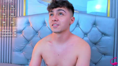 aron__cooper online show from January 19, 2025, 1:21 am