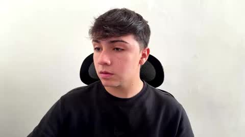 aron__cooper online show from November 15, 2025, 1:07 pm