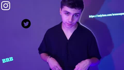 Snapshot of aron__cooper chatting on April 27, 2026, 2:31 am aron__cooper online show from April 27, 2026, 2:31 am
