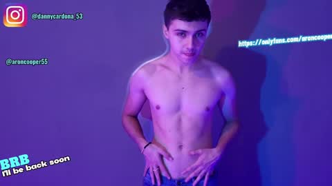 Snapshot of aron__cooper chatting on May 27, 2026, 1:57 am aron__cooper online show from May 27, 2026, 1:57 am
