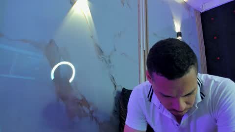 aron and molly online show from January 15, 2026, 12:10 pm