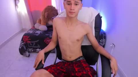 Aaron online show from February 4, 2026, 8:14 pm