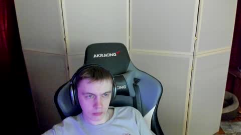 Snapshot of aron_neall chatting on December 3, 2024, 3:22 pm biggest penis  online show from December 3, 2024, 3:22 pm