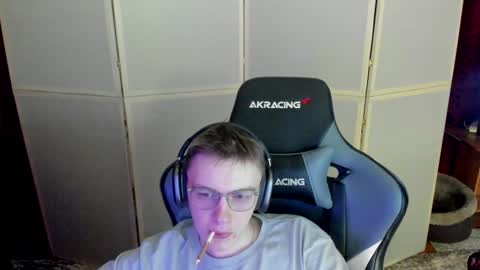 Snapshot of aron_neall chatting on December 5, 2024, 4:55 pm biggest penis  online show from December 5, 2024, 4:55 pm