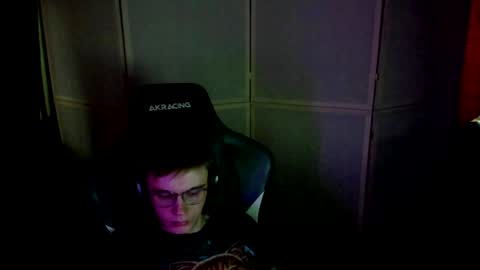 Snapshot of aron_neall chatting on January 11, 2025, 10:19 am biggest penis  online show from January 11, 2025, 10:19 am