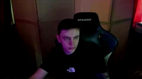 Snapshot of aron_neall chatting on January 18, 2025, 8:31 am biggest penis  online show from January 18, 2025, 8:31 am