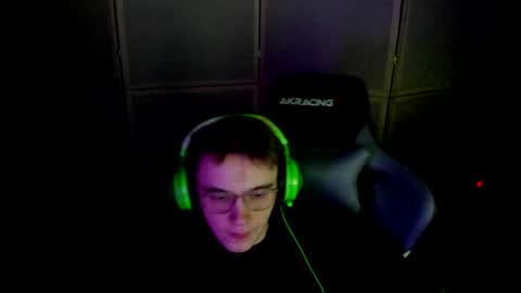 Snapshot of aron_neall chatting on January 26, 2025, 5:13 am biggest penis  online show from January 26, 2025, 5:13 am