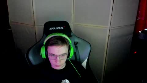 Snapshot of aron_neall chatting on January 26, 2025, 8:14 am biggest penis  online show from January 26, 2025, 8:14 am
