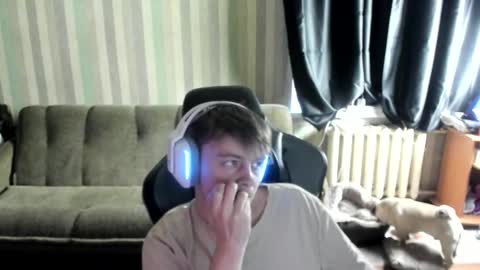 Snapshot of aron_neall chatting on October 22, 2025, 6:46 am biggest penis  online show from October 22, 2025, 6:46 am