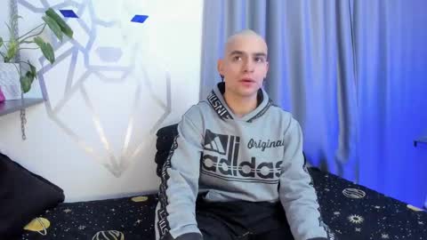 Snapshot of aron_santoro1 chatting on January 19, 2025, 4:33 am Aron Santoro online show from January 19, 2025, 4:33 am